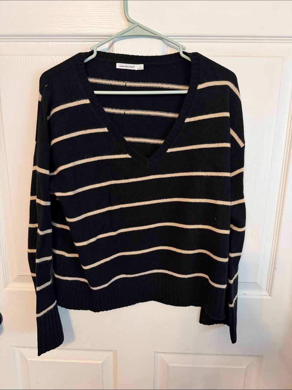 Unsubscribed Striped V-Neck Sweater - Black & Cream Sz S.  Box55